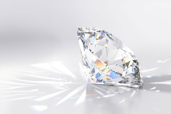 4月の誕生石「ダイヤモンド」とは ── 永遠の絆を象徴する輝き。