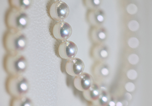 調色真珠と無調色真珠って一体何が違うの？